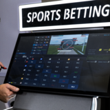 MIKKA Monitore werden in diversen Branchen wie bspw. Unterhaltungsbranche (Wett-Terminal) verbaut | © MIKKA GmbH