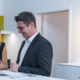 Sie haben besondere Herausforderungen? Wir bieten individuelle Monitorlösungen | © MIKKA GmbH